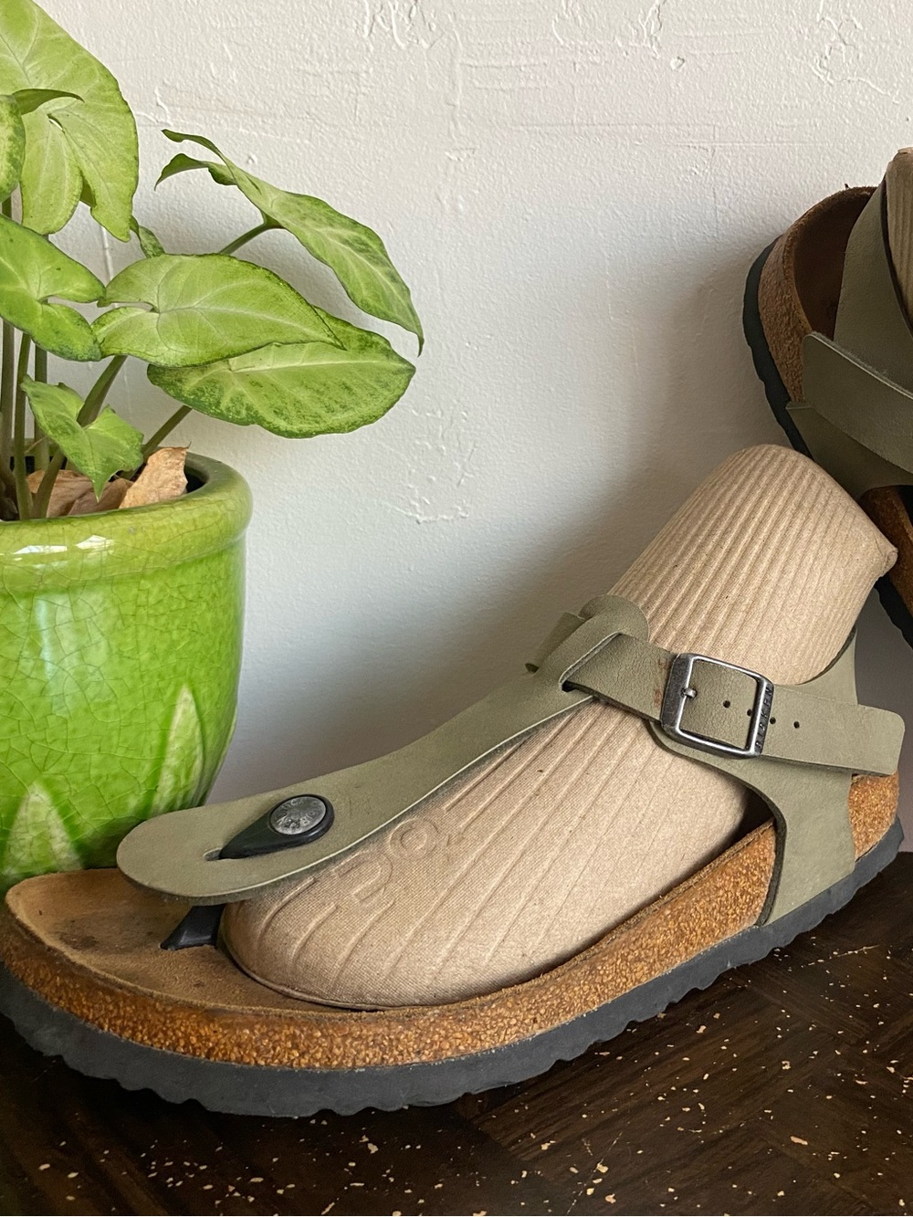 Pre-owned Birkenstock Kiaro Sandal in Olive Green Sz 39/8 Narrow Fit Women’s